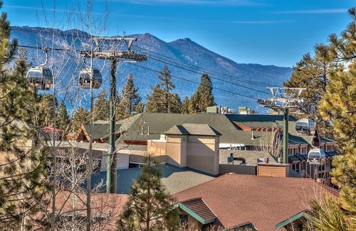South Lake Tahoe Villa | Gondola Vista 18 - 4 Br Townhouse
