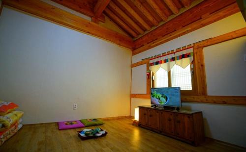 Gongju House | Gongju honghwigwan guesthouse