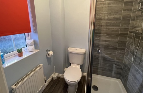 Corby House | Goodwood View perfect for contractors or families