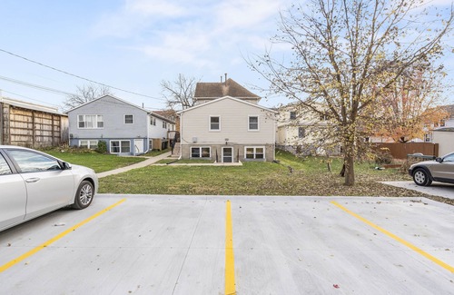 Mann Apartment | Goosetown Getaway - 10 min walk from downtown and campus