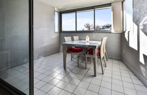 Bastide Giraud Apartment | Gorgeous 1br with pool, garden and sea view
