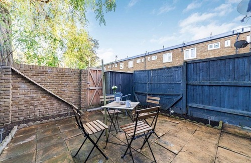 Fortune Green Apartment | Gorgeous 3 bed flat w/great central location