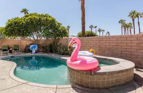La Quinta House | Gorgeous 3-bedroom house with Pool & Spa in La Quinta also with Game room