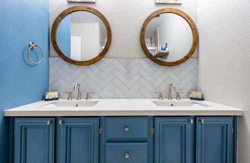 Dobson Ranch House | Gorgeous 4 bedroom home with a pool in Tempe