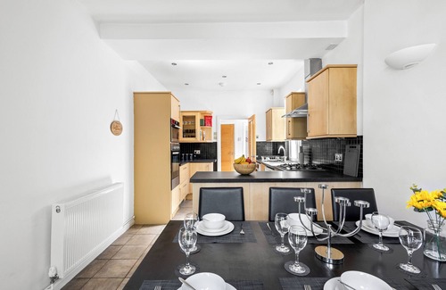 Oadby House | Gorgeous 5 bed period home in a superb location for convenience.