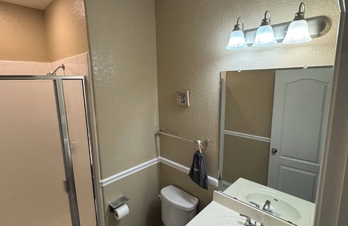 Southside House | Gorgeous 5-bedroom house with AC in San Antonio