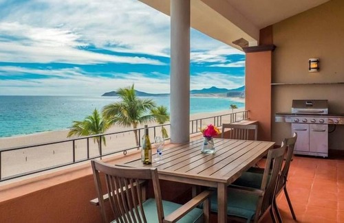 San Jose del Cabo Condo | Gorgeous Beachfront Condo!! Luxury 2 Story Conde On The Sea Of Cortez!!