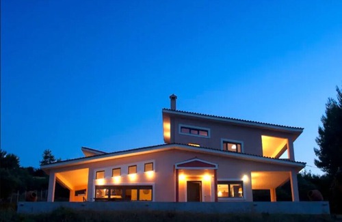 Chalkidiki Region Villa | Gorgeous beachfront family villa in Evia,Greece !