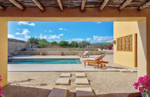 El Cardonal House | Gorgeous beach front home with pool and pickleball court.