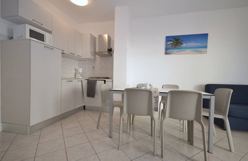 Lignano Sabbiadoro Apartment | Gorgeous Bright Apartment in a Poolside Residence