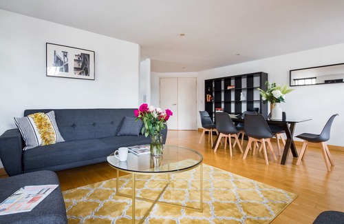 Spitalfields Apartment | Gorgeous City Centre Apt- 2Bed 2Bath & Free parking