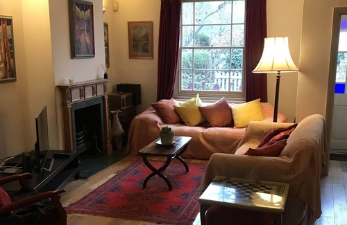 Kew House | Gorgeous Cosy Cottage Near Kew Botanical Gardens