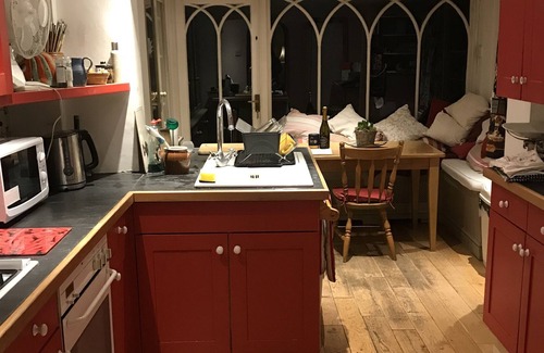 Kew House | Gorgeous Cosy Cottage Near Kew Botanical Gardens