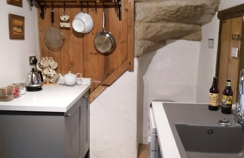 Bewerley Cottage | Gorgeous cosy dog friendly Nidderdale cottage built 1780 short walk to shops