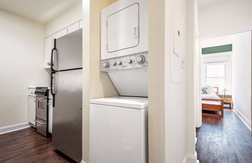 Dupont Circle Apartment | Gorgeous Dupont Circle 1BR w/W/D near Embassy Row by Blueground
