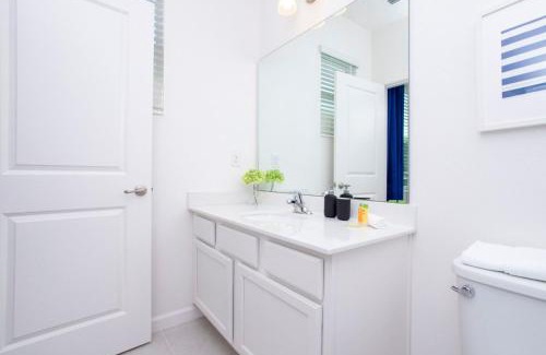 Kissimmee House | Gorgeous Family Home! Sleeps 28 BLV103