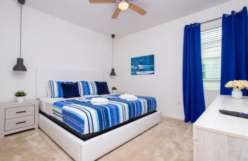 Kissimmee House | Gorgeous Family Home! Sleeps 28 BLV103