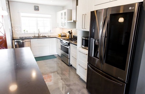 Encanto House | Gorgeous Fully Furnished 3 Bd 2 Bath Vacation Home!