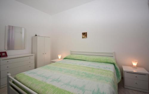 Casuzze House | Gorgeous Home In Finaiti, Santa Croce C