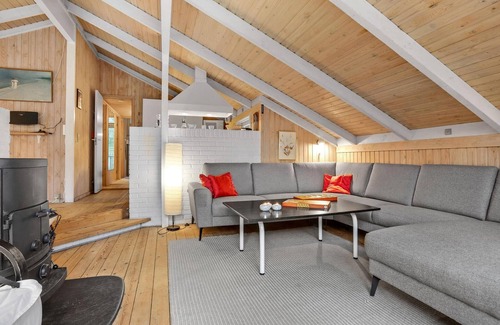 Aalbaek House | Gorgeous home in ålbæk with kitchen