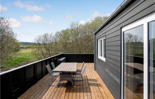 Brovst House | Gorgeous Home In Brovst With Kitchen