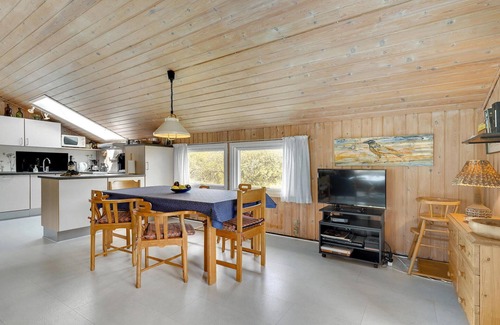 Rindby Strand House | Gorgeous home in Fanø with WiFi
