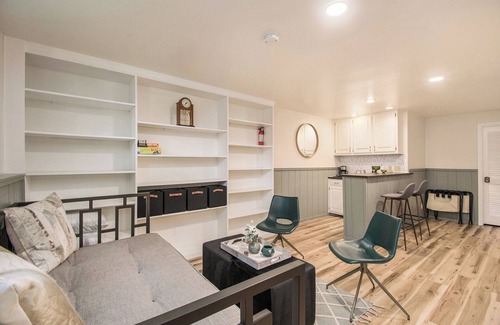 Bellevue House | Gorgeous Home in Fontenelle Forest, Peaceful, close to downtown, Zoo, Offutt AFB