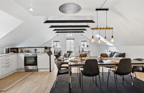 Hadsund House | Gorgeous home in Hadsund with WiFi