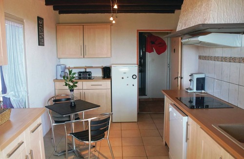 Lavardac House | Gorgeous home in Lavardac with kitchen