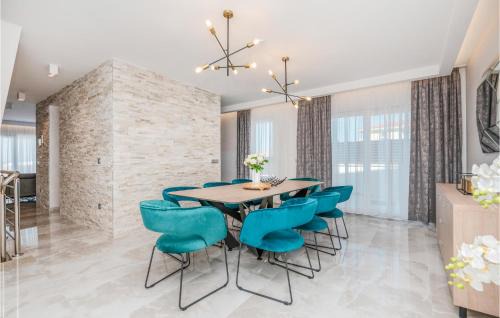 Veliko Brdo House | Gorgeous Home In Makarska