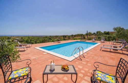 Menfi House | Gorgeous home in Menfi with WiFi