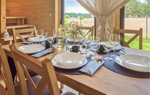 Miroszewo House | Gorgeous Home In Nowe Warpno With Sauna