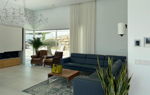 Ojen House | Gorgeous Home In Ojen With Sauna