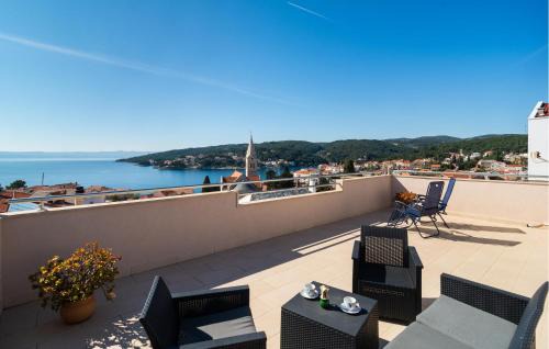 Sumartin House | Gorgeous Home In Selca