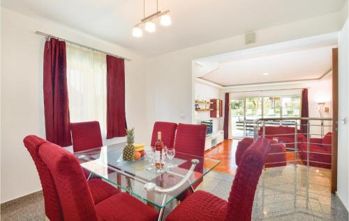 Sinj House | Gorgeous Home In Sinj