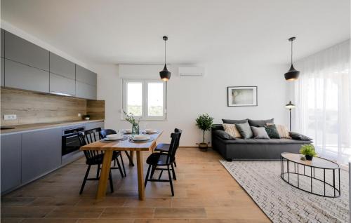 Vrsi House | Gorgeous Home In Vrsi