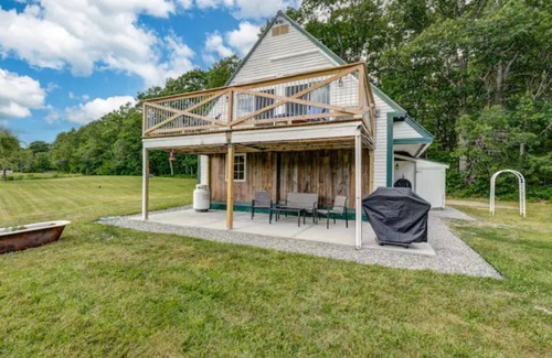 Wells Cottage | Gorgeous Nature Views, Minutes From Wells Beach