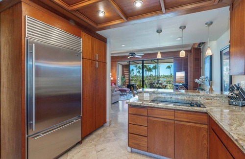 Kamuela Condo | Gorgeous Oceanfront Terrace Condo - Near Beach Club!