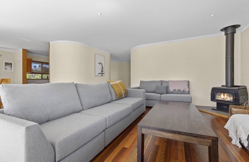 Potato Point House | Gorgeous Potato Point Escape - Room for everyone