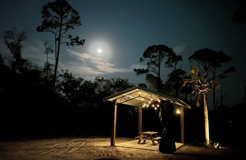 Port St. Joe RV Rental | Gorgeous Private Rv Lot in Port St Joe for a relaxing getaway 400 yards to Beach