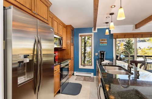 Snowmass Village Condo | Gorgeous Snowmass Mountain Views! Balcony, W/D, Gas FP, Parking, Pool & Hot Tub. On Shuttle & Path