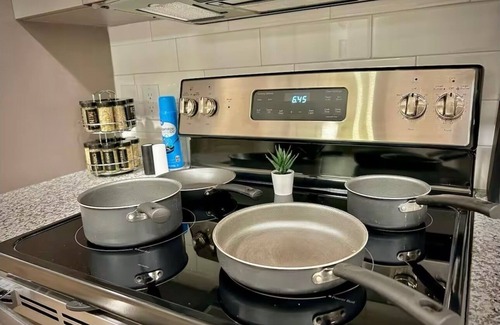 Sherman Apartment | Gorgeous studio apartment in Sherman with pool, WiFi, gym, washer/dryer,