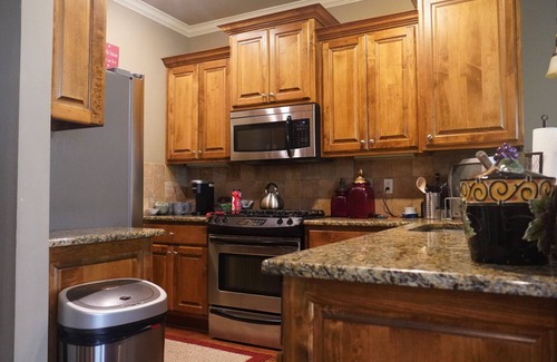 Rock Creek House | Gorgeous Townhouse West Little Rock