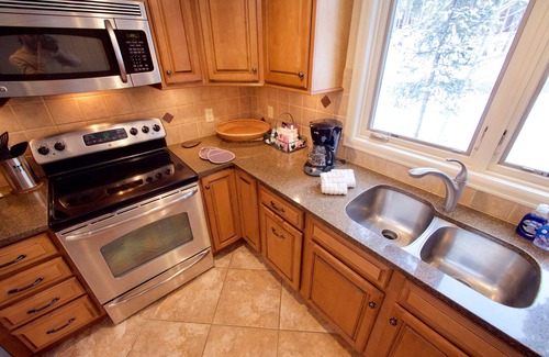 Warrior's Mark West House | Gorgeous Views on Peak 10 in Remodeled Townhome