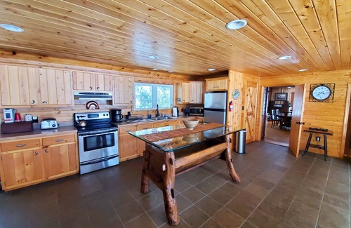 Spruce Creek House | Gorgeous Waterfront Cabin, Stunning Nature Setting Near PSU