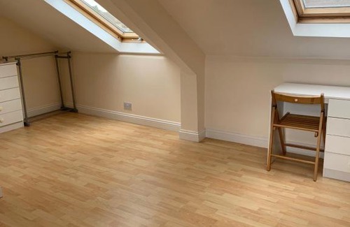 Gosforth House | Gosforth town centre spacious 7 bedroom house share