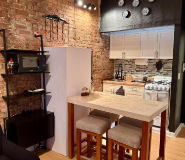 Midtown West Apartment | Gotham House