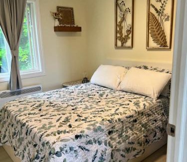 Algoma District House | Goulais Bay Guesthouse