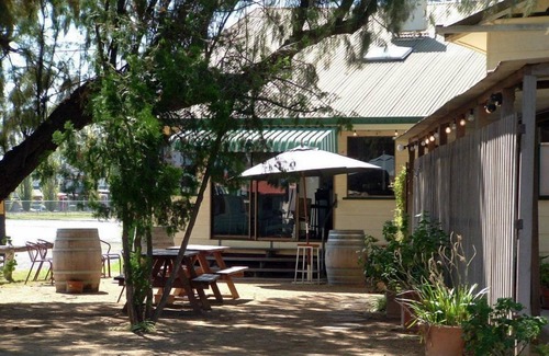 Kingsthorpe Hotel | Gowrie Hotel Motor Inn