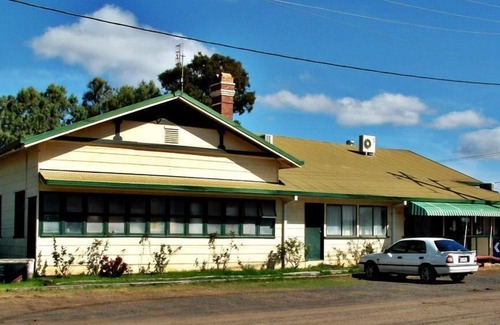 Kingsthorpe Hotel | Gowrie Hotel Motor Inn